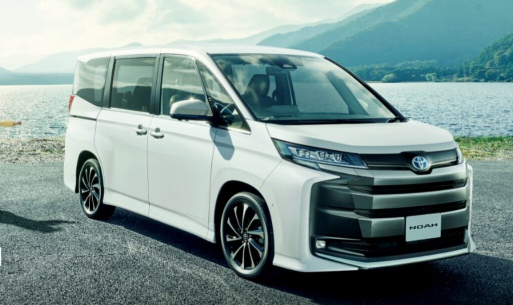 新型ノア マイナーチェンジで何が変わる？最新情報を徹底解説