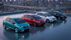 フィット 初代から5代目までのモデル進化比較