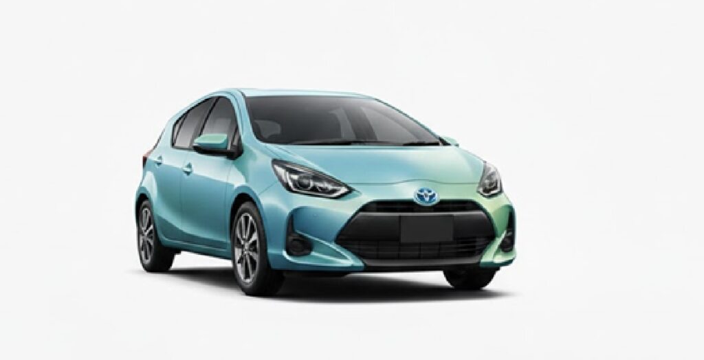 【2025年最新】新型アクアの内装は本当にひどい?実車検証でわかった真相と他車比較