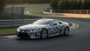 新型LFA プロトタイプ走行シーン 最新情報