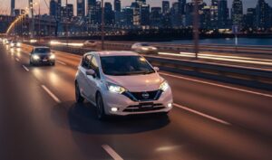 高速走行中にエンジン音や発電音が目立つ日産ノート