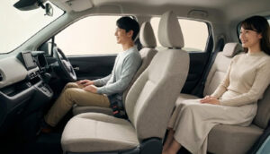 乗り心地や静粛性の違いを評価