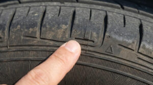 ユーザー自身で可能なタイヤの見分け方
