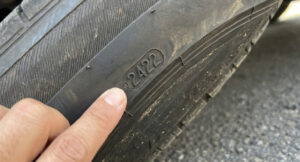 製造年週から見るタイヤ寿命の確認方法
