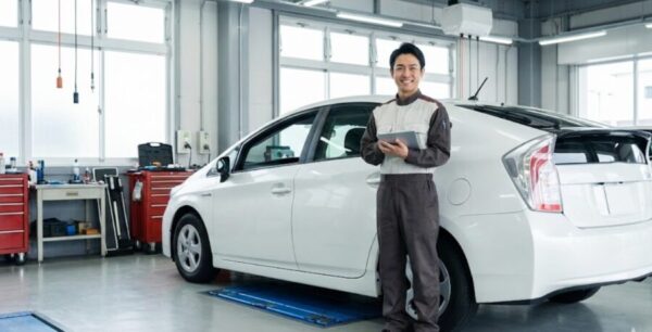 ディーラーでの交換費用の相場